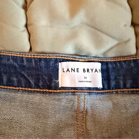 💠 ✨ Boyfriend Capri Jeans with Rhinestone Cuffs ✨ 💠 - Picture 10 of 14